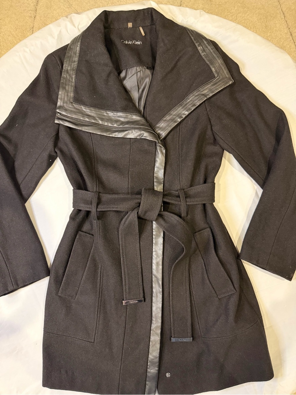 Calvin Klein Women’s Size 6 Black Belted Wool Blend Coat with Leather Trim